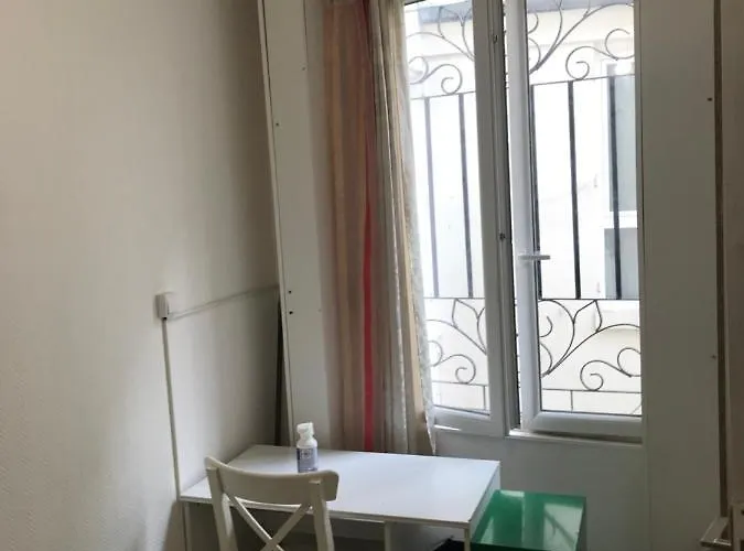 Voltaire 11 شقة